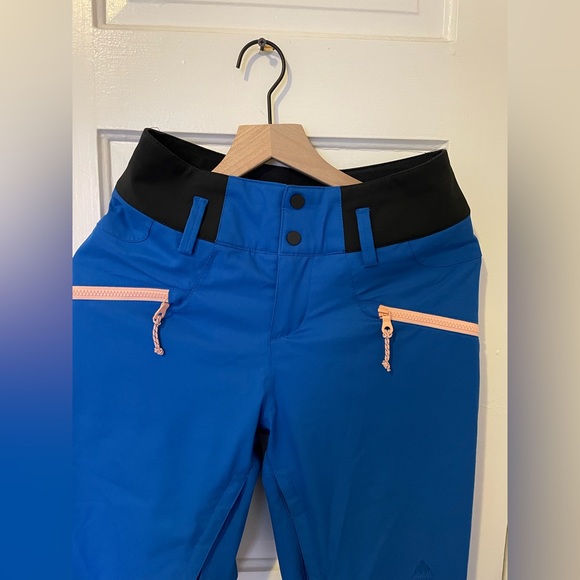 Burton jacket and pants size small - Picture 2 of 4